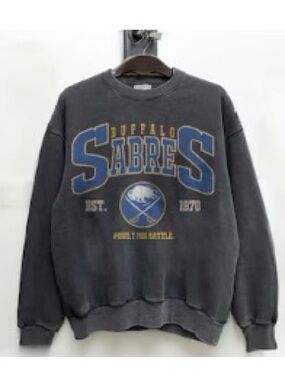 Comfort Colors Buffalo Sabres Graphic Crewneck in Charcoal